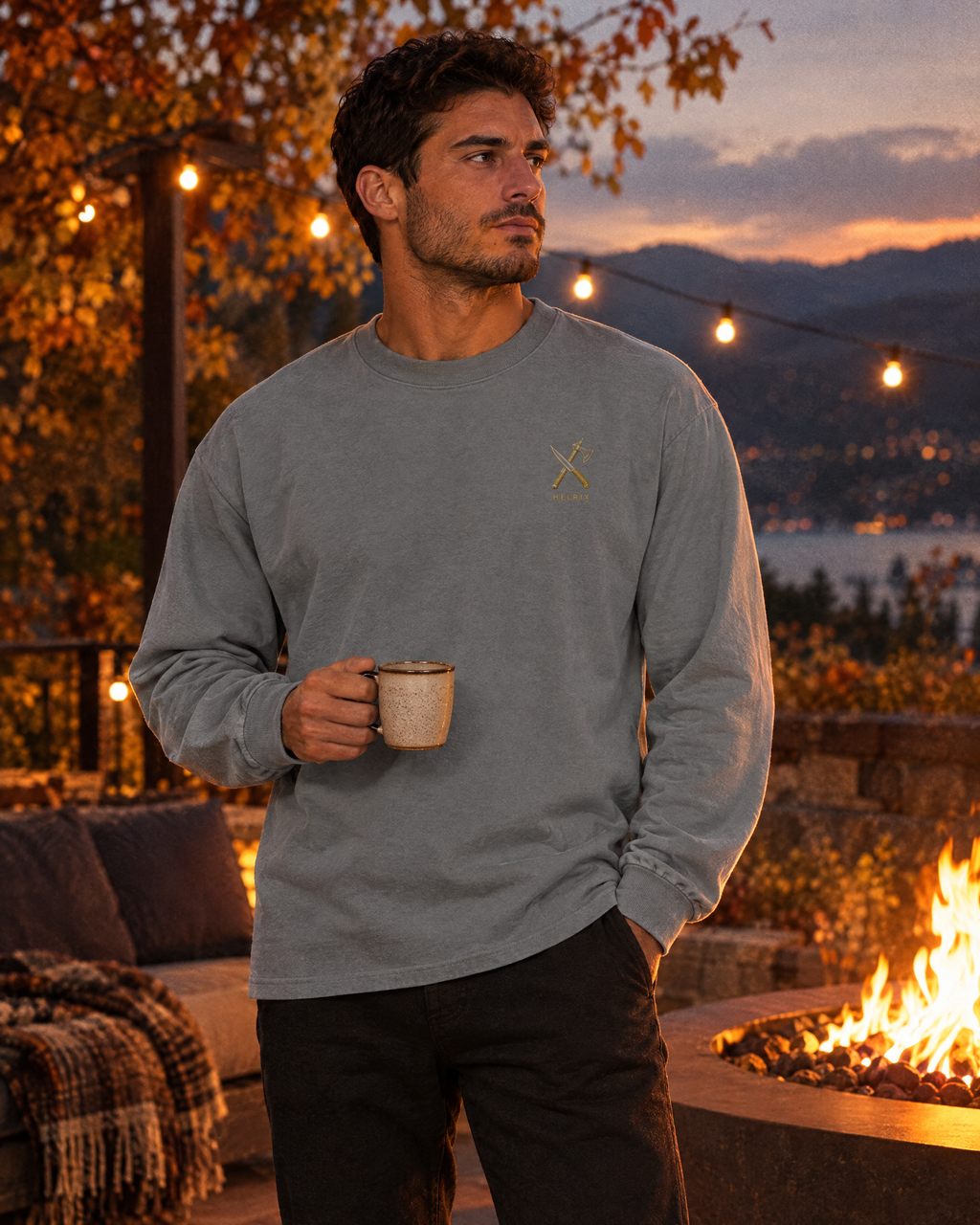 HELRIX Long Sleeve am Feuer